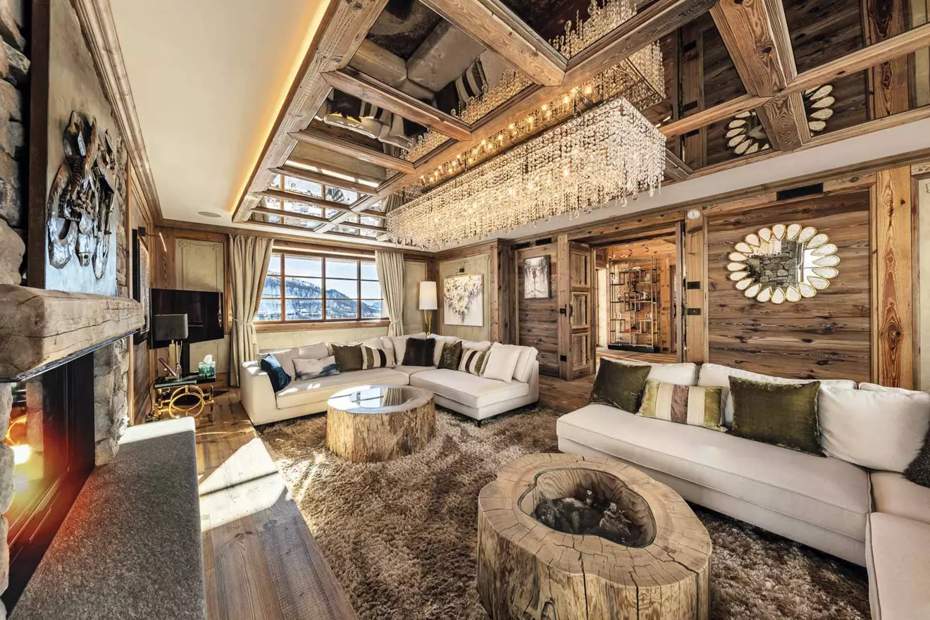 Swarovski chandelier in the mountain house