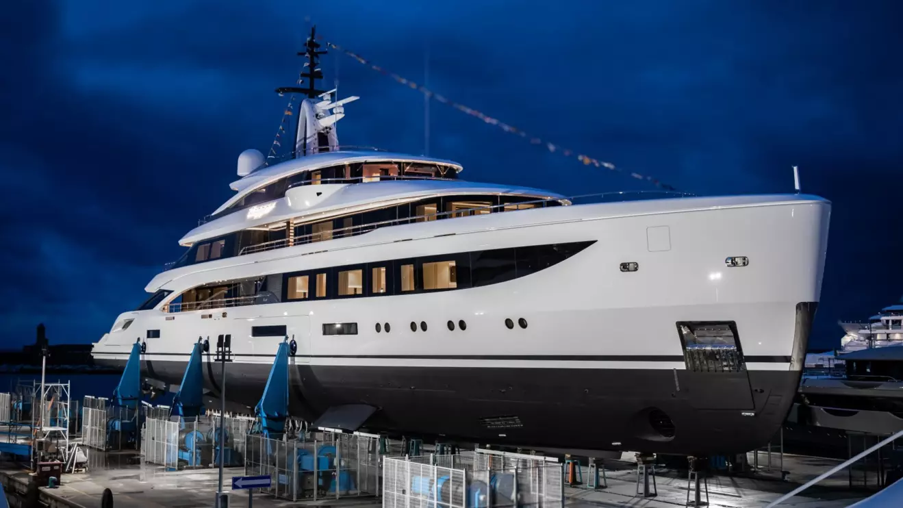 Benetti  B.Now 67M - launch.jpg