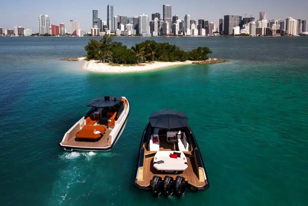 43wallytender and cruising