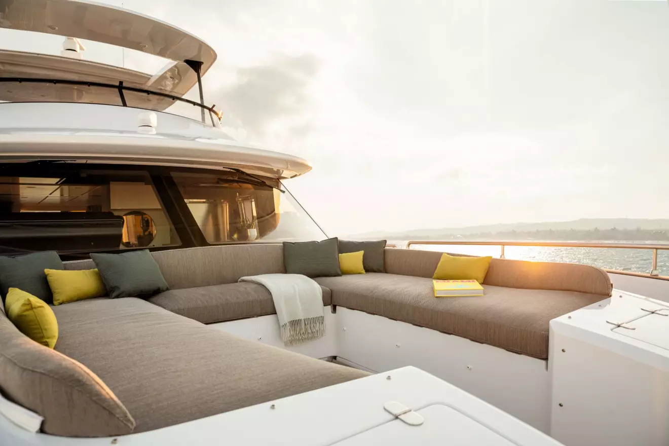 Azimut-Magellano-66-4.jpg