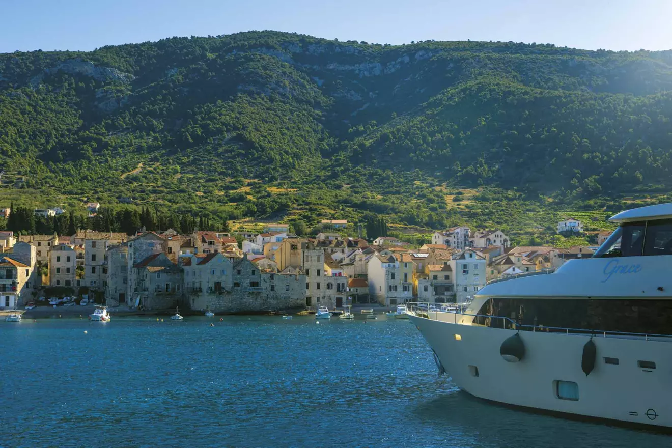 luxury yacht Komiža