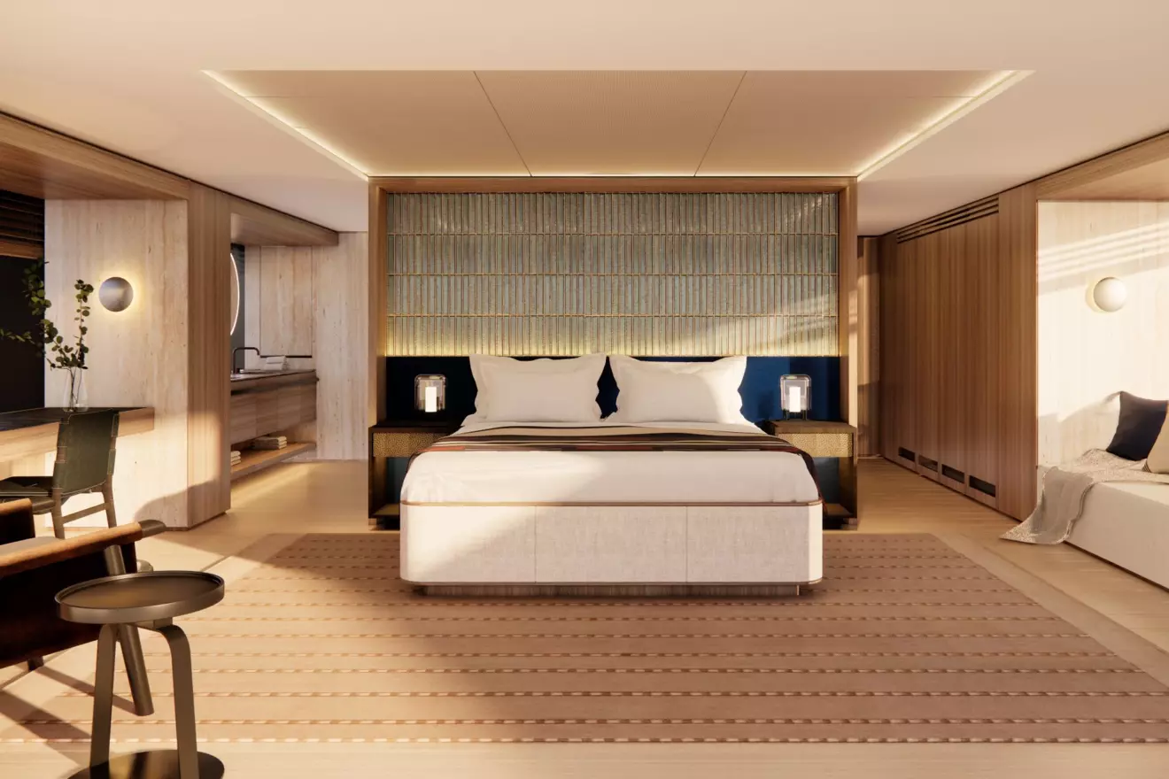 Benetti Oasis 42M-owner suite.jpg