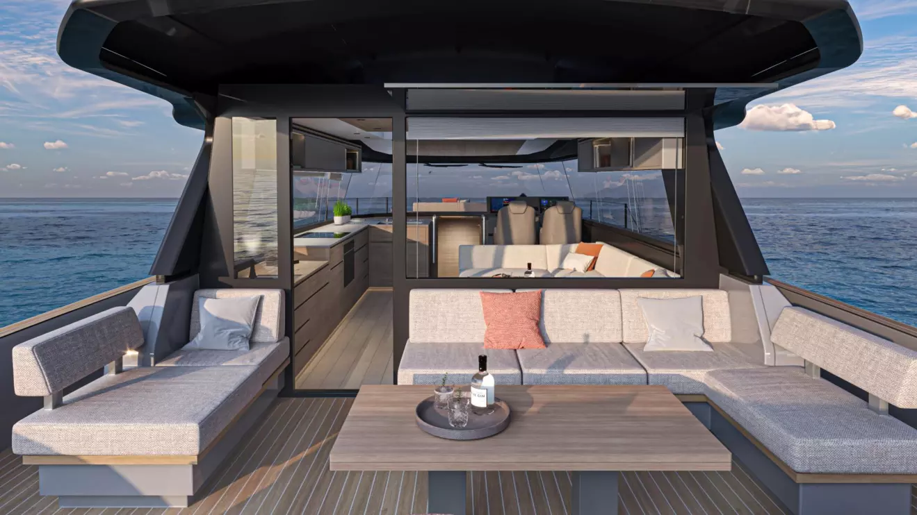 Pardo GT65 foredeck