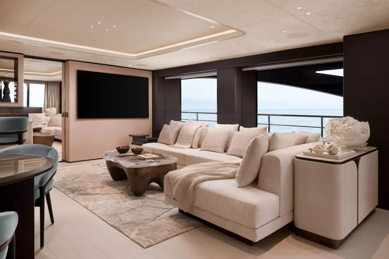 Upper deck salon