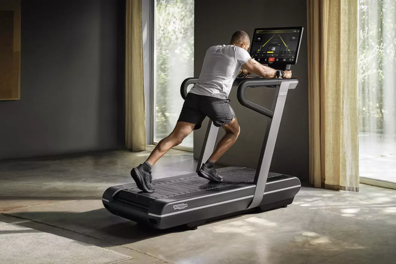 TechnogymRun-treadmill.jpg