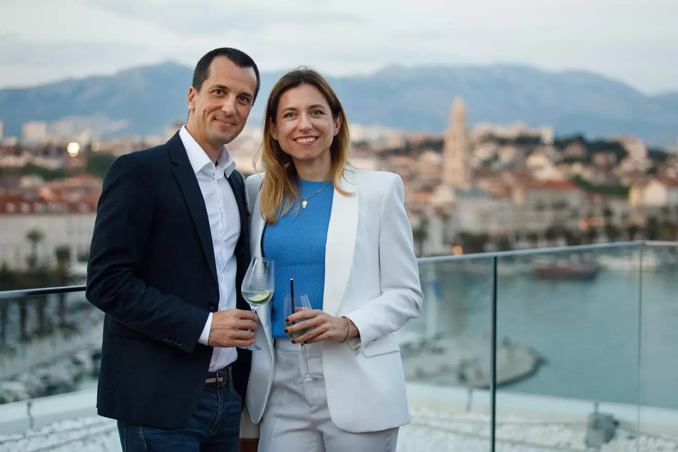 event-yachts-magazina-hotel-ambasador-21.jpg