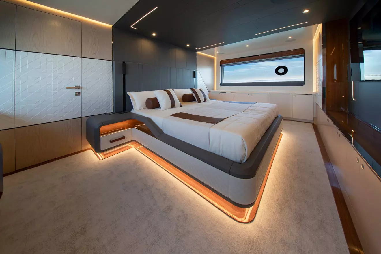 Master bedroom of Astondoa AX8