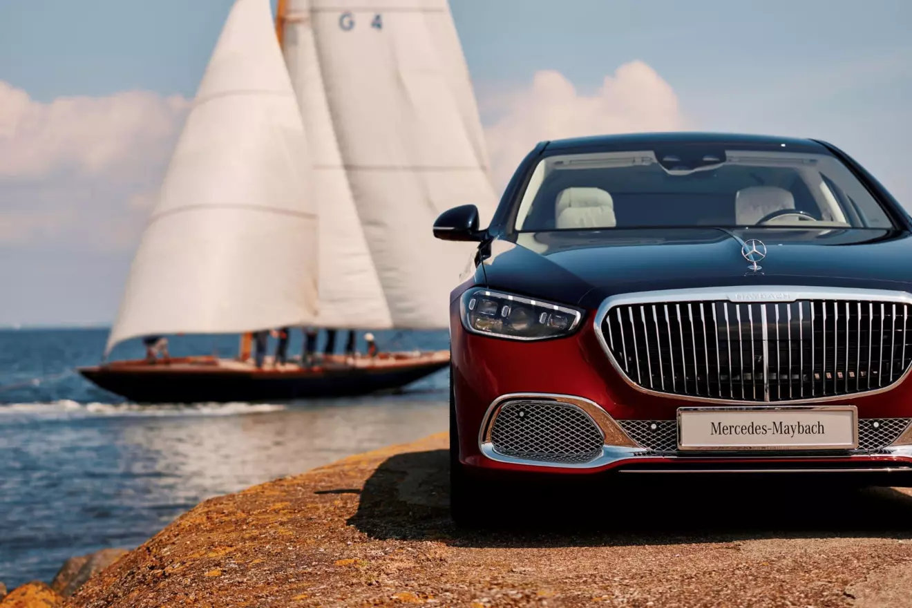 Mercedes-Maybach S 680 with 1939 'Sphinx' yacht in background.