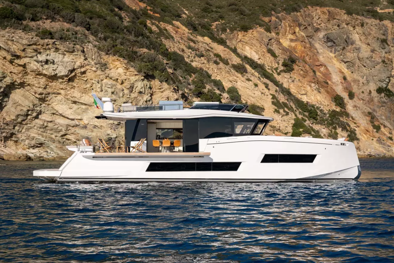 Pardo Endurance 72 side view