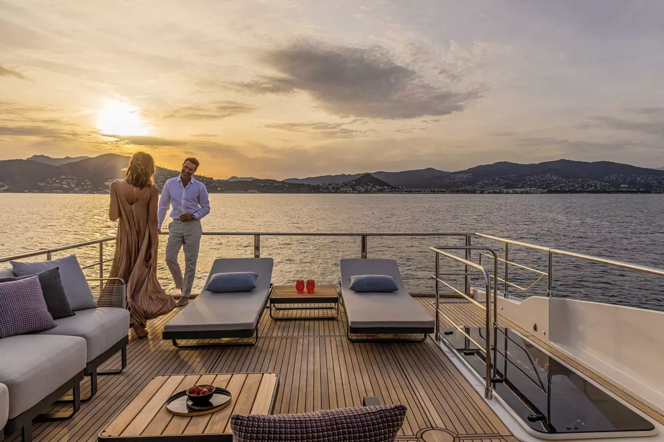 Absolute Navetta 75 flybridge
