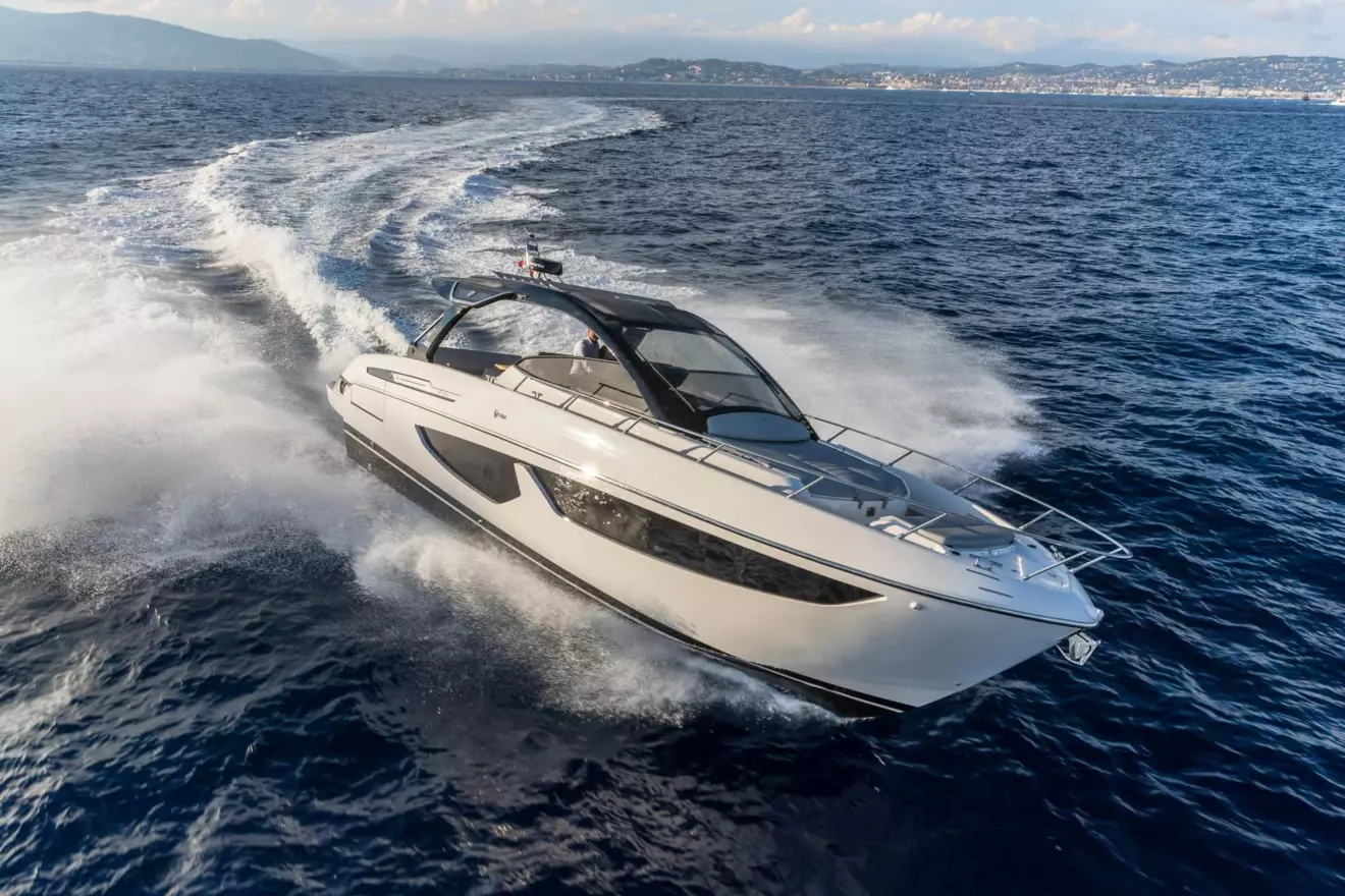FIM-440-Regina-cruising.jpg