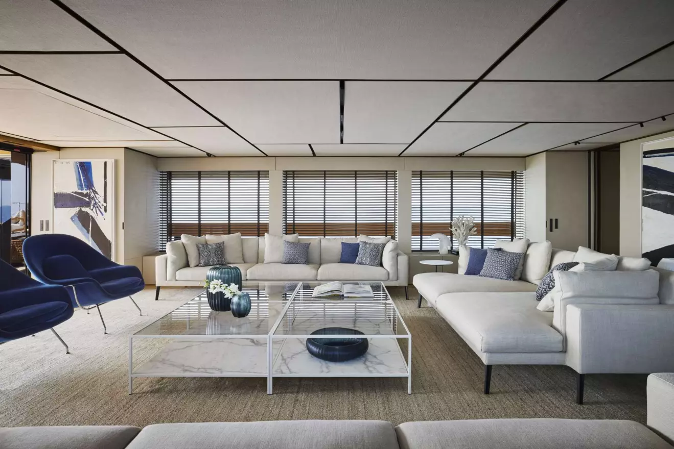 Superyacht La La Land salon