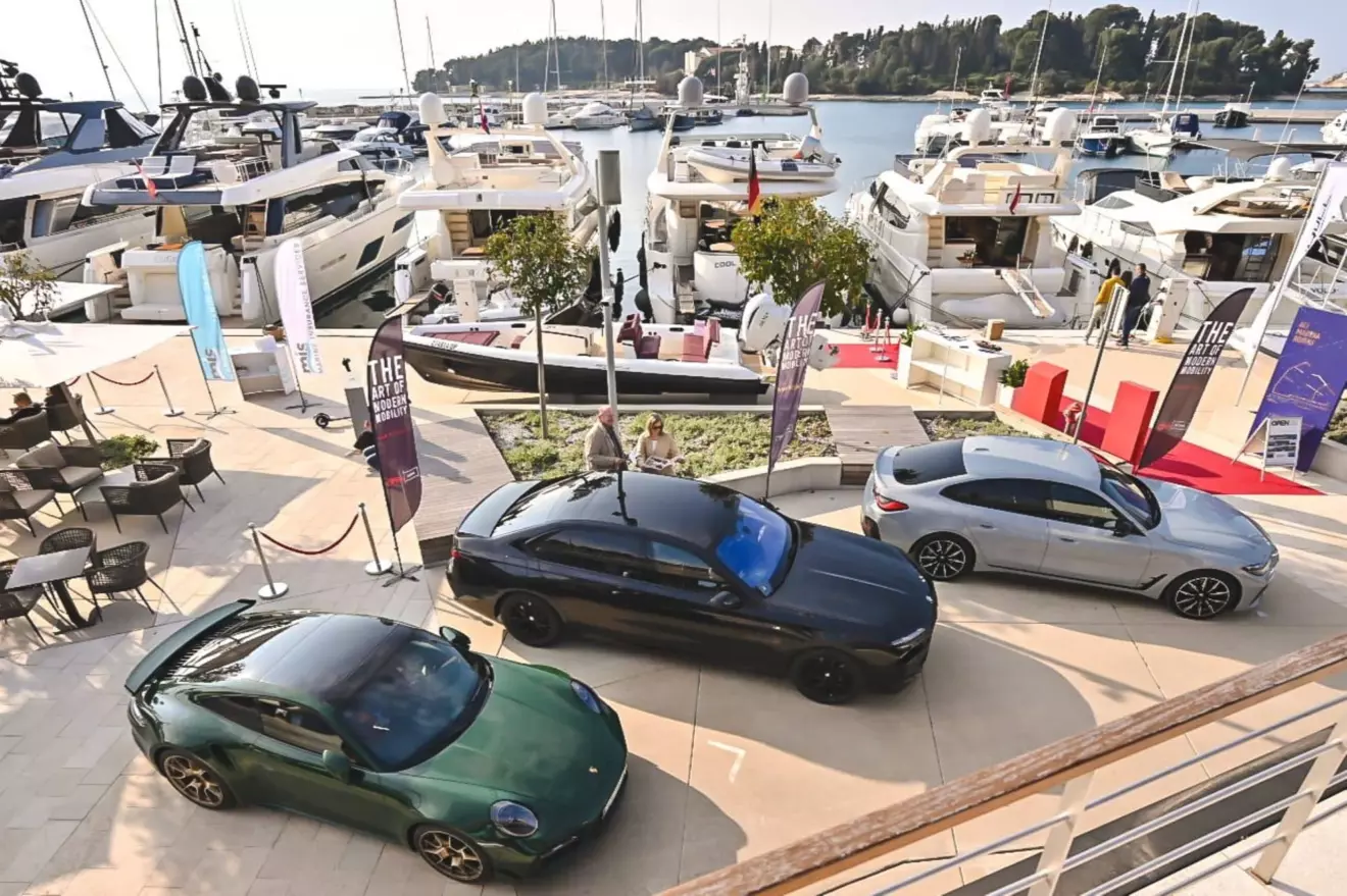 mennyacht-open-days-luxury-cars.jpg