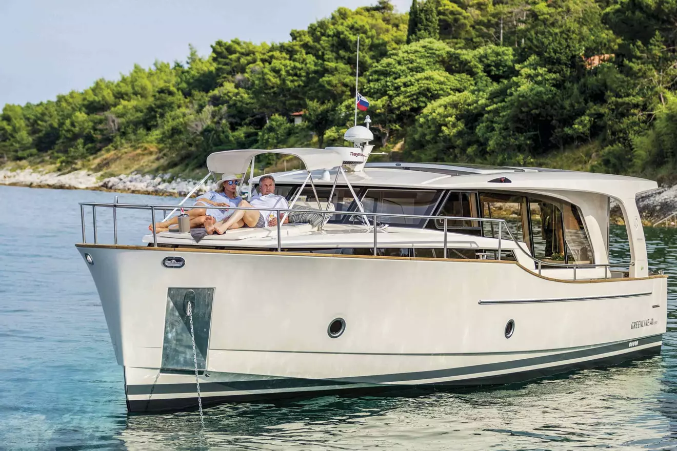 greenline-yachts-00.jpg