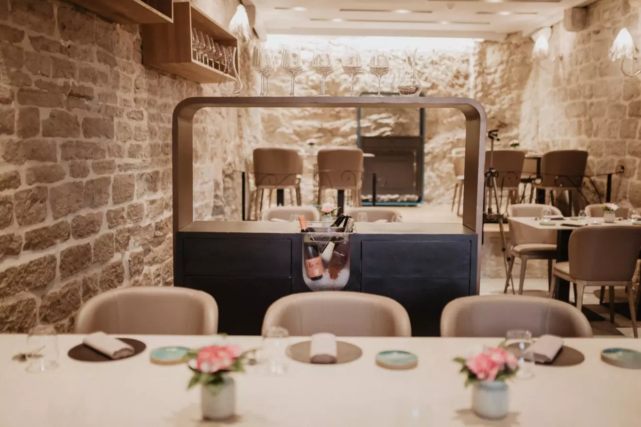 restaurant-pelegrini-interier-00.jpg