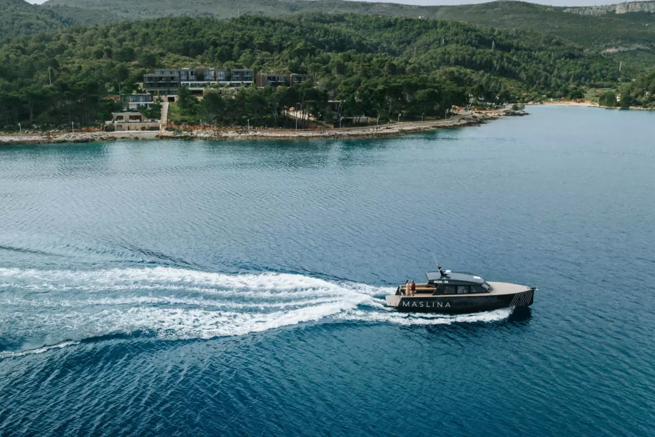 maslina resort boat trip