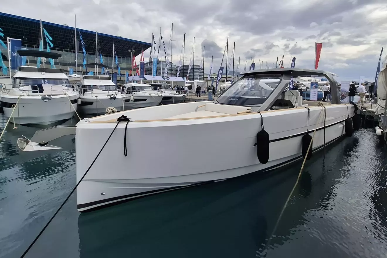 Fjor-39XL-genoa.jpg