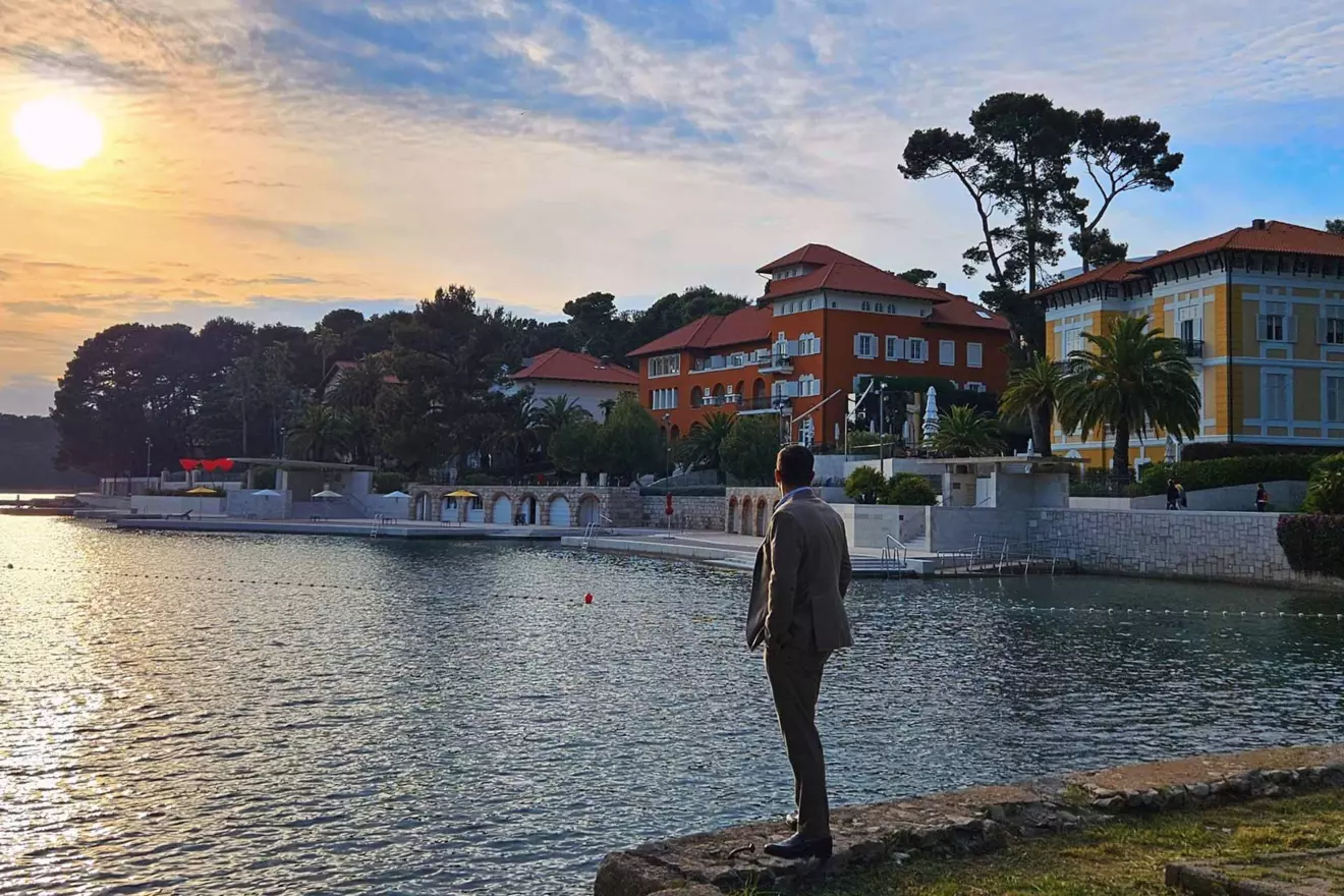 zoran-pejovic-losinj-hotels-01.jpg
