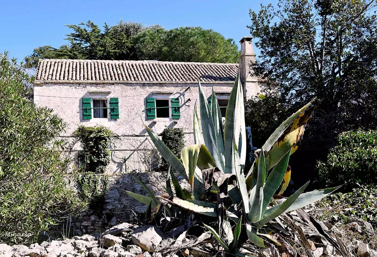 Silba stone house