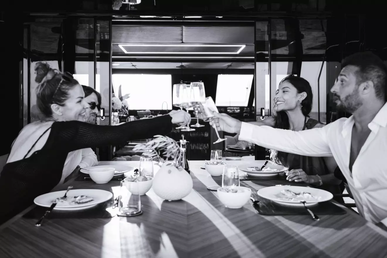 ocean sailing house - catamaran amber.jpg