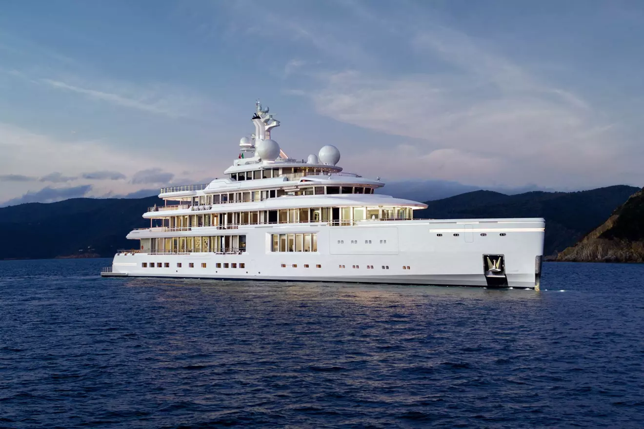 benetti-luminosity-exterior-00.jpg