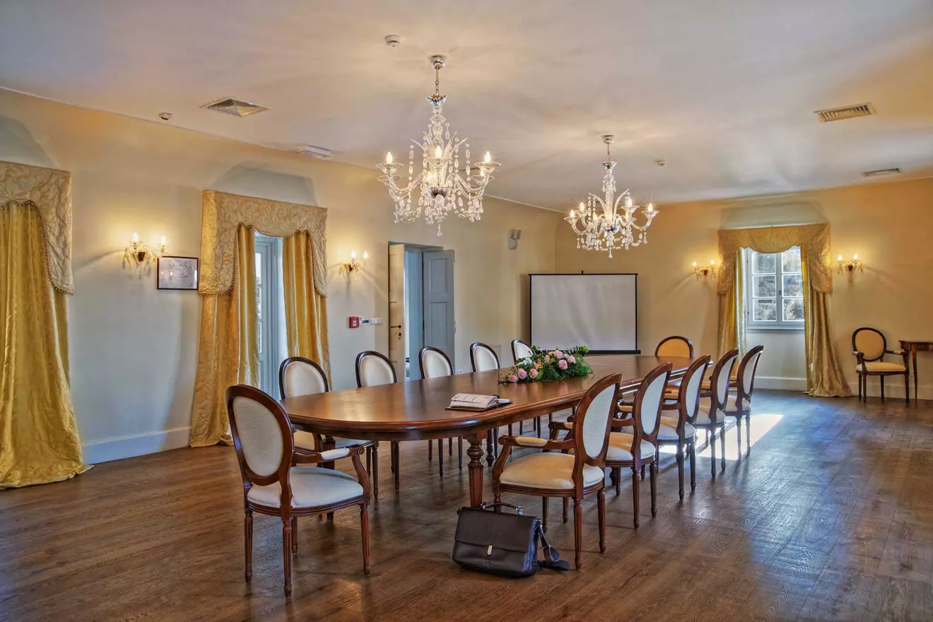 meeting-room-hotel-martinis-marchi-00.jpg