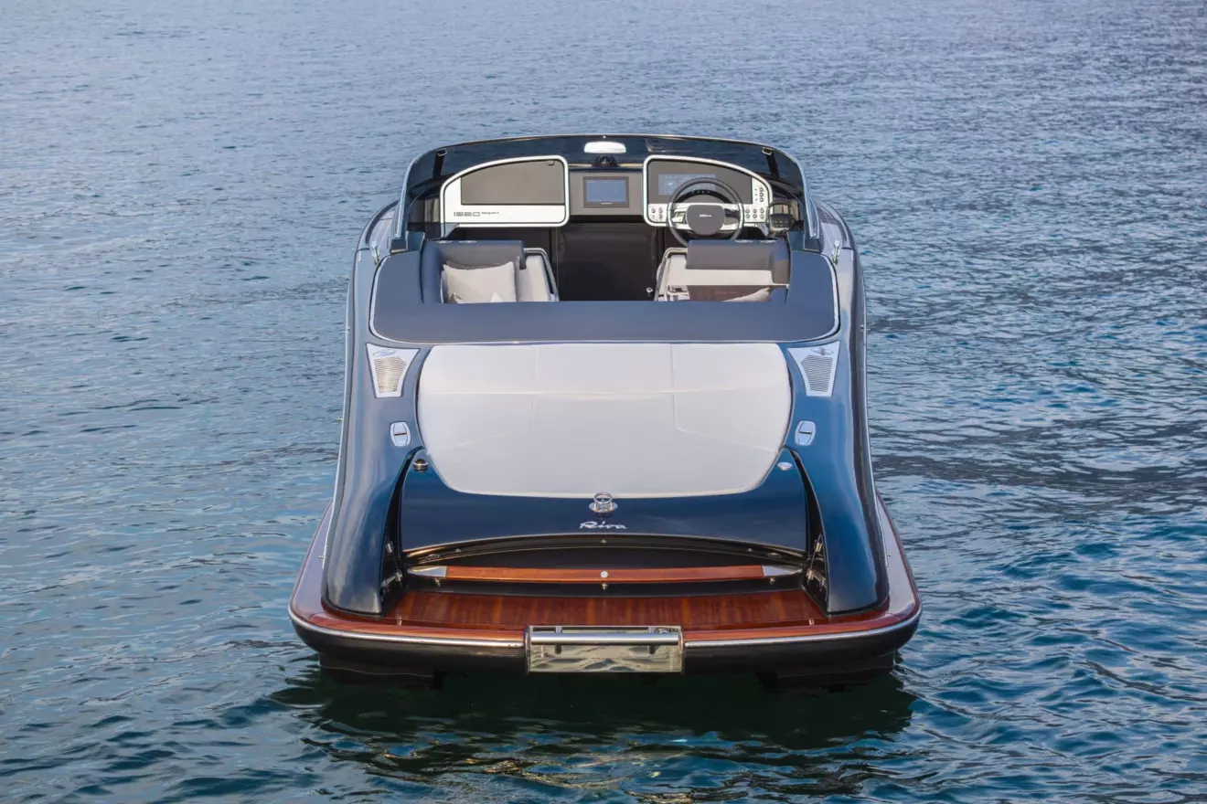 Riva Iseo Super stern