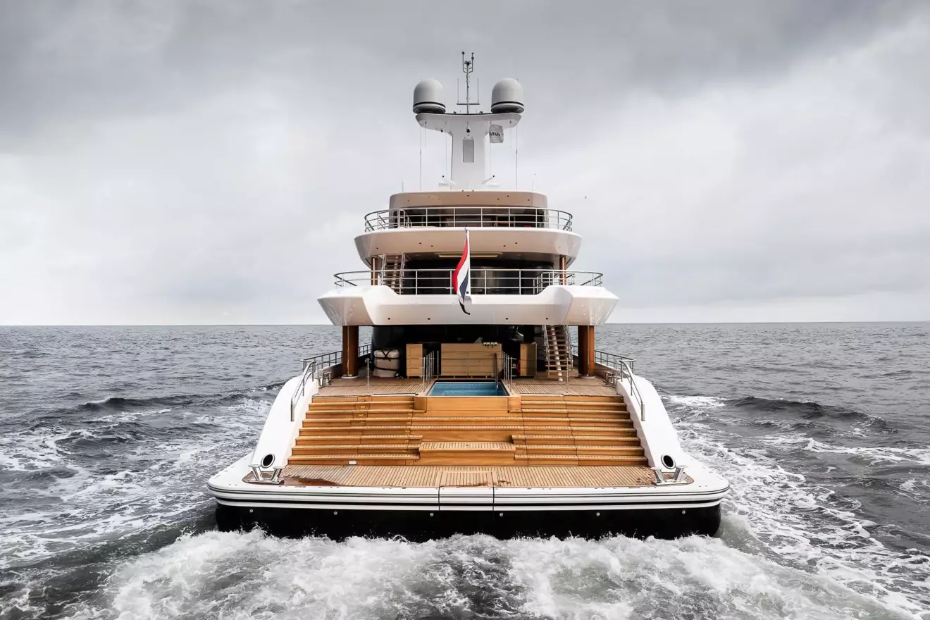 Feadship Stella M-3.jpg