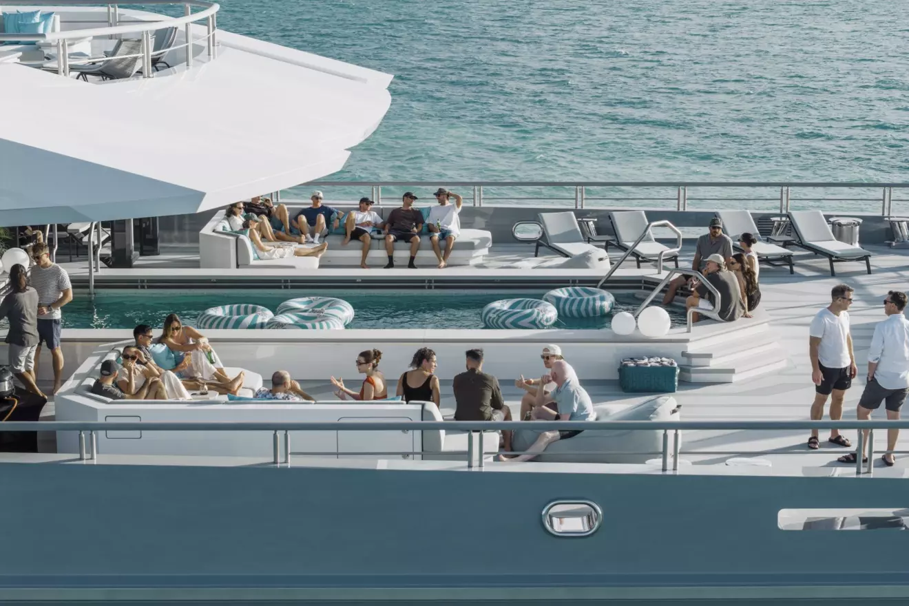 Oceanco-Leviathan-pool.jpg