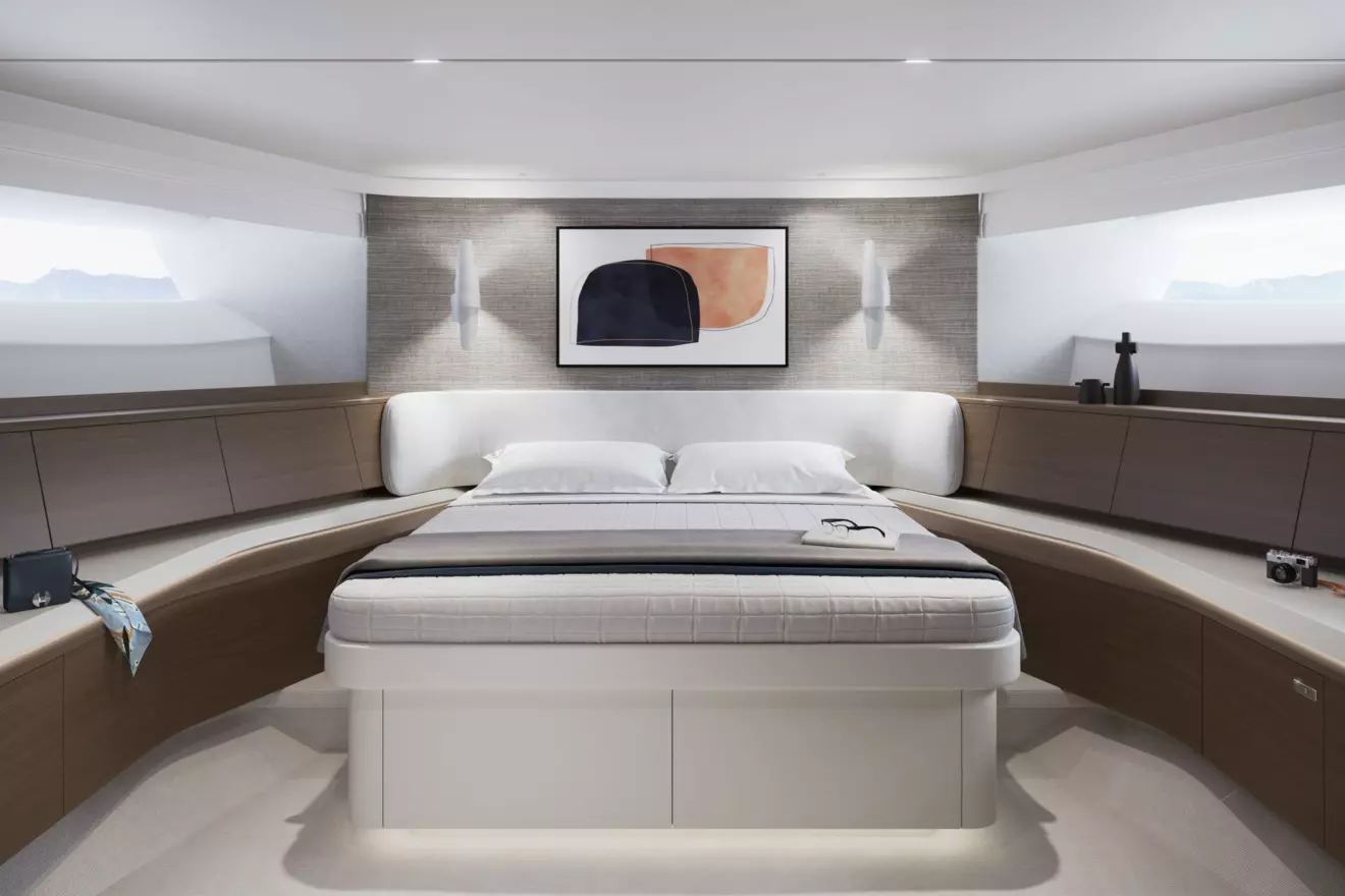 Princess Y95 - forward cabin.jpg