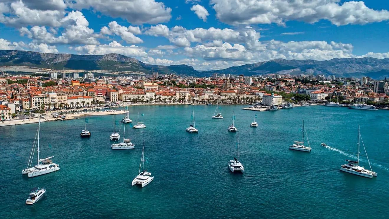 Adriatic-Lagoon-Regatta-OTP-Leasing-00.jpg