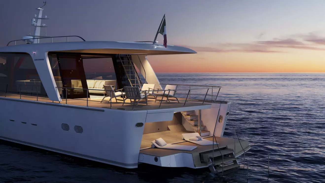 Sanlorenzo SHE aft