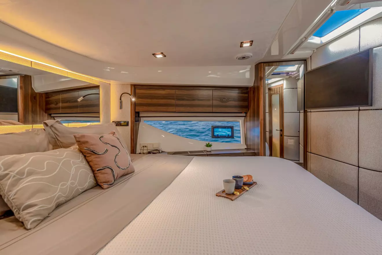 Marex-440-Gourmet-Cruiser-master-cabin.jpg