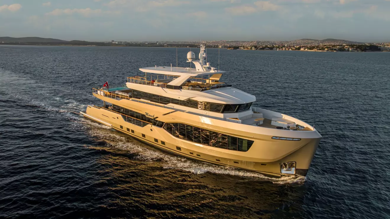 Numarine 40MXP-side view.jpg
