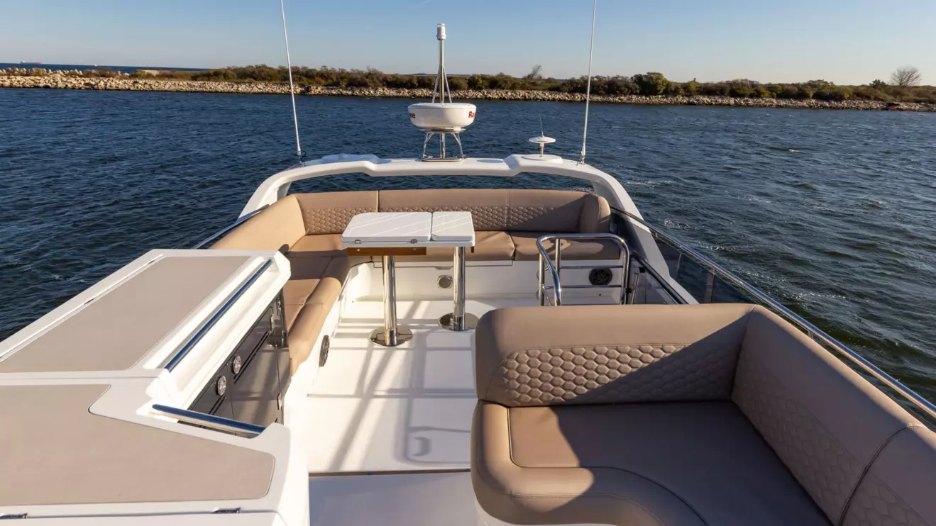 Outdoor galley and seating area on the Galeon 480 flybridge