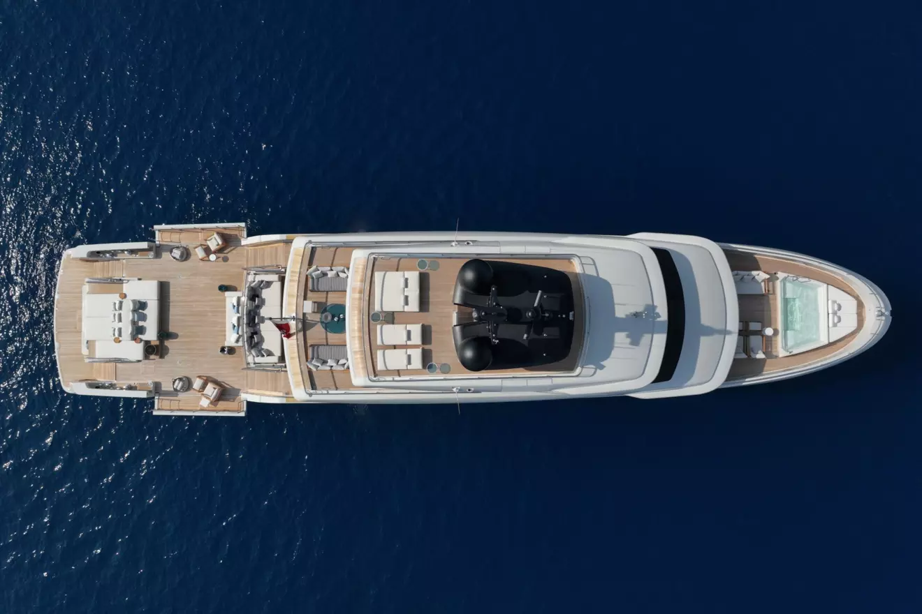 Sanlorenzo-44X-Space-aerial-view.jpg