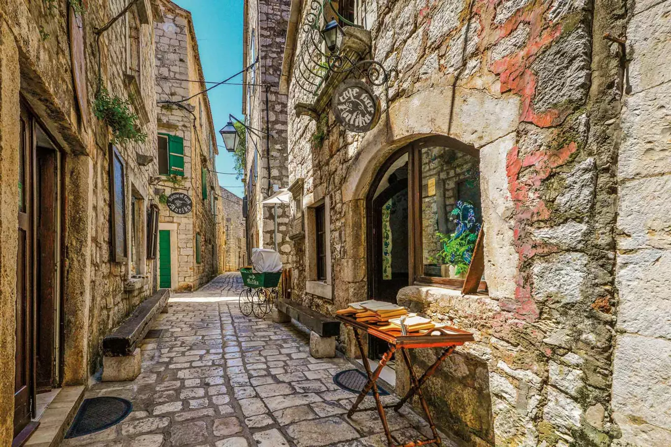 stari grad hvar