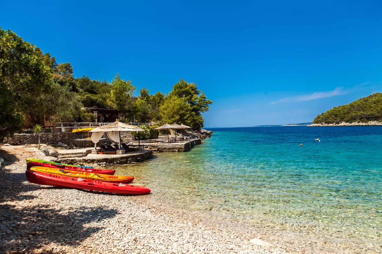 Vela-Luka-picena-bay-tz-vela-luka-00.jpg