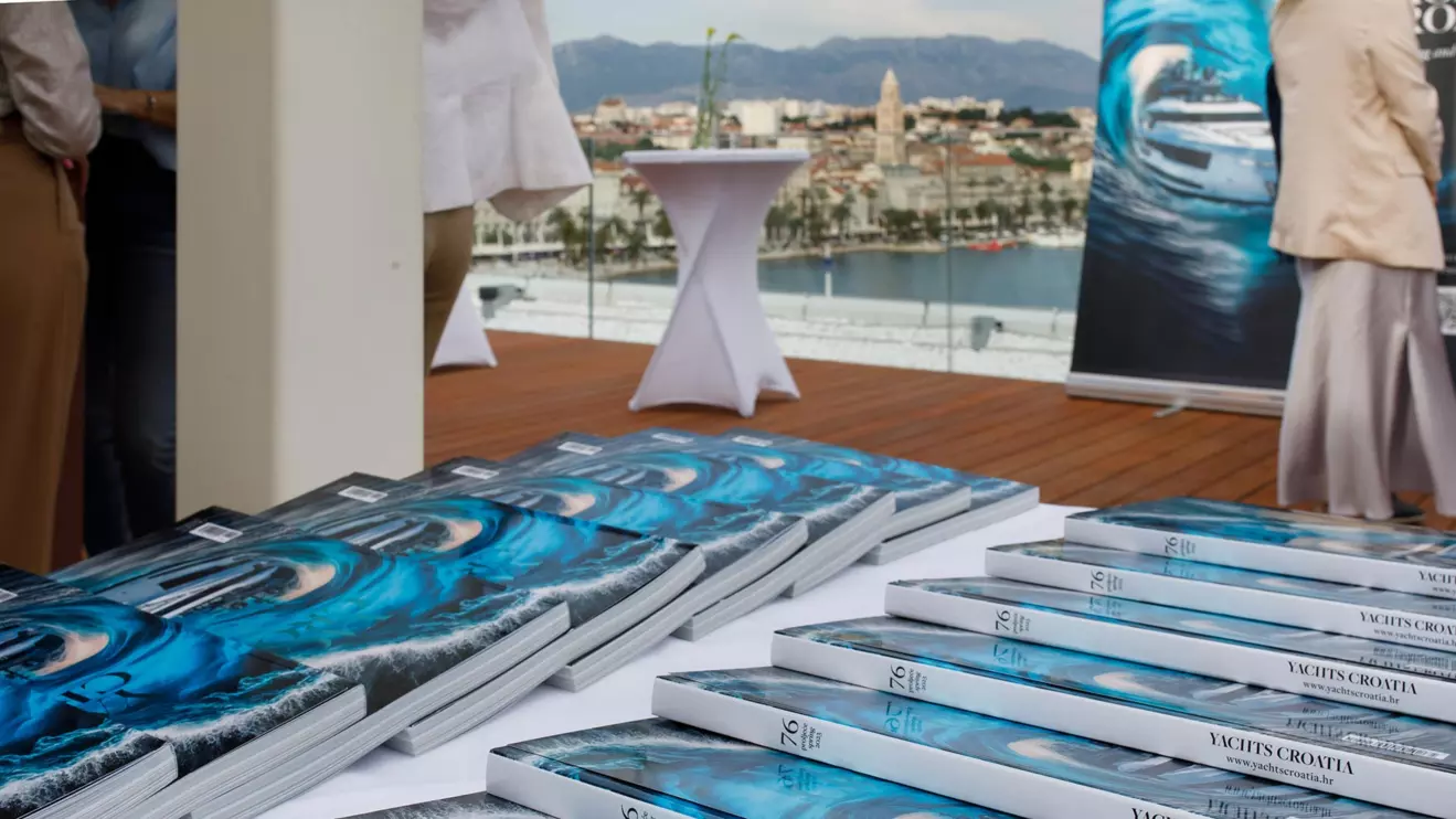 event-yachts-magazina-hotel-ambasador-00.jpg