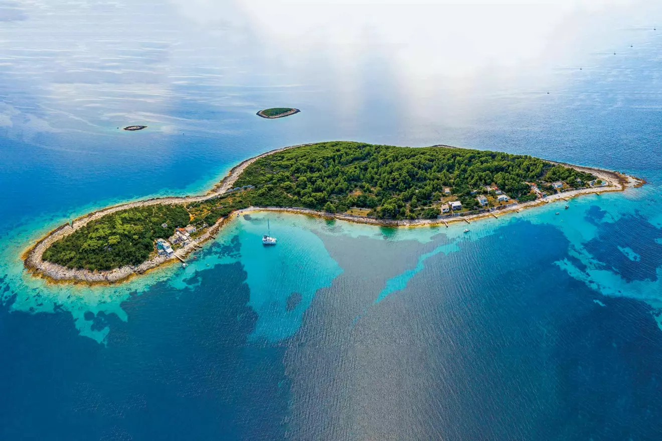 Veli Pržnjak, Croatia