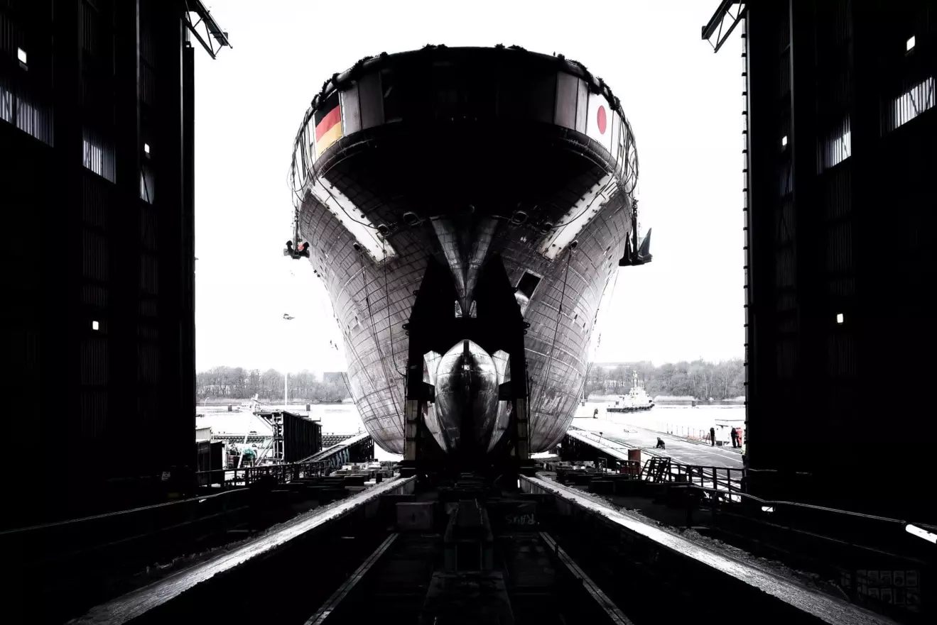 Lurssen-Cosmos-2.jpg