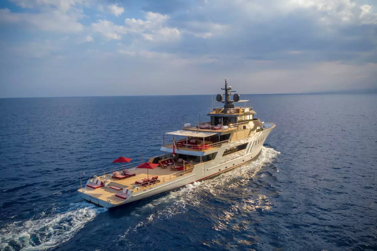 Masquenada motor yacht