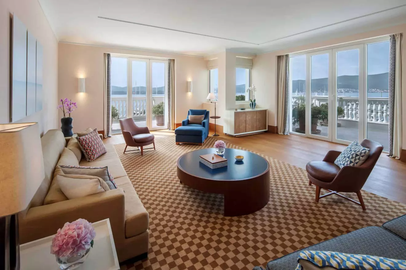 Luxuy hotel montenegro Regent Porto Porto Montenegro suite