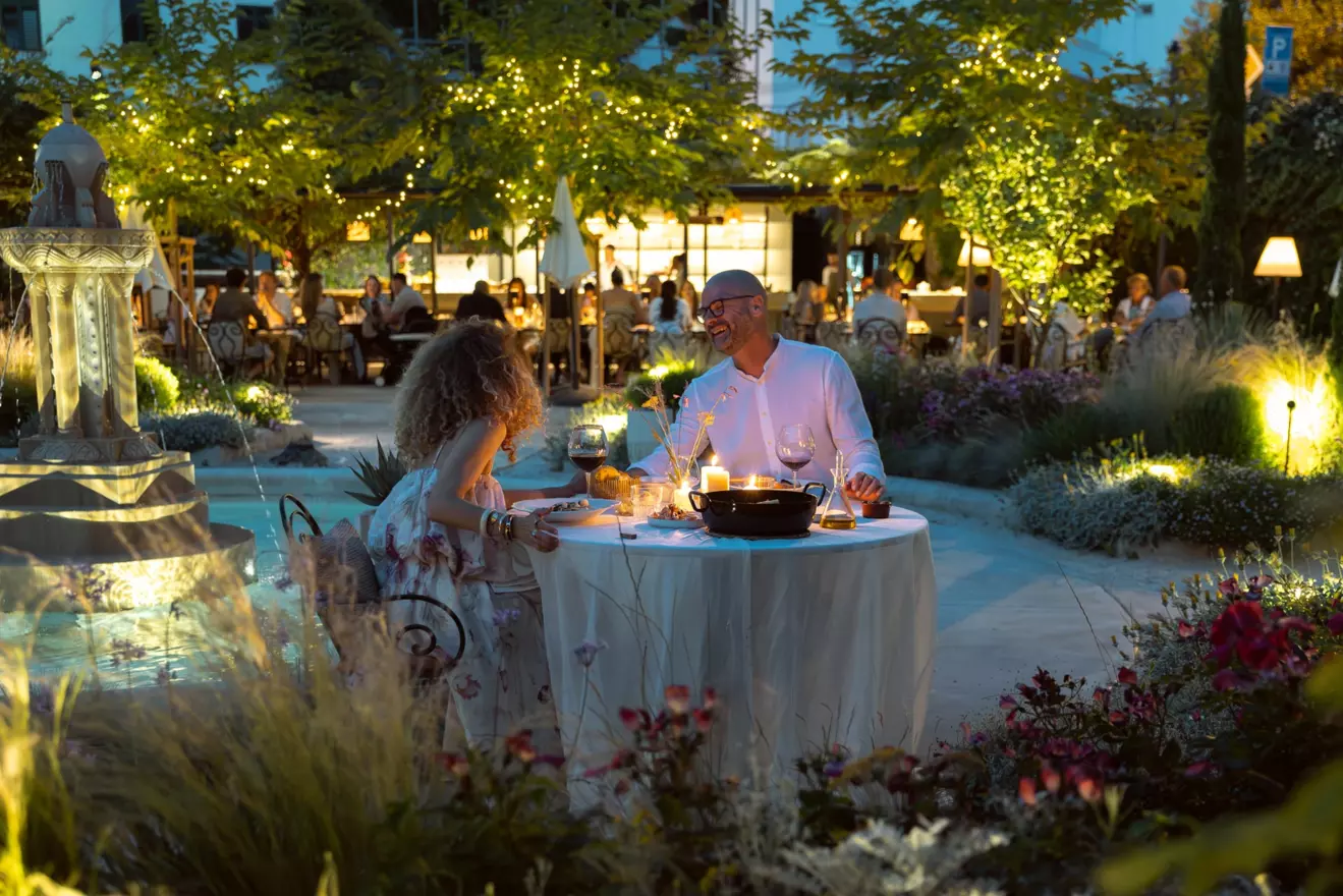 Mokosh-resturant-split-01.jpg