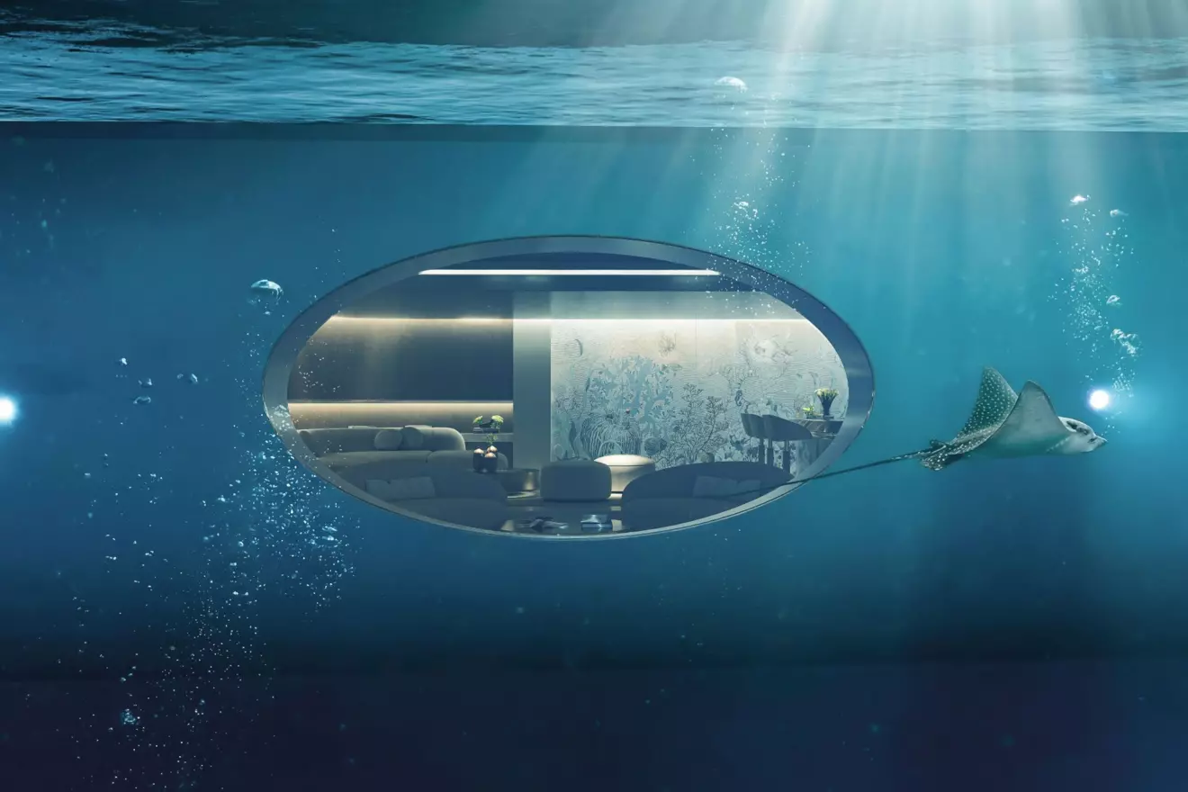 Feadship HIVE - Underwater Window.jpg