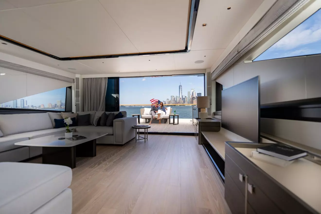 Sunseeker Ocean 182 flybridge