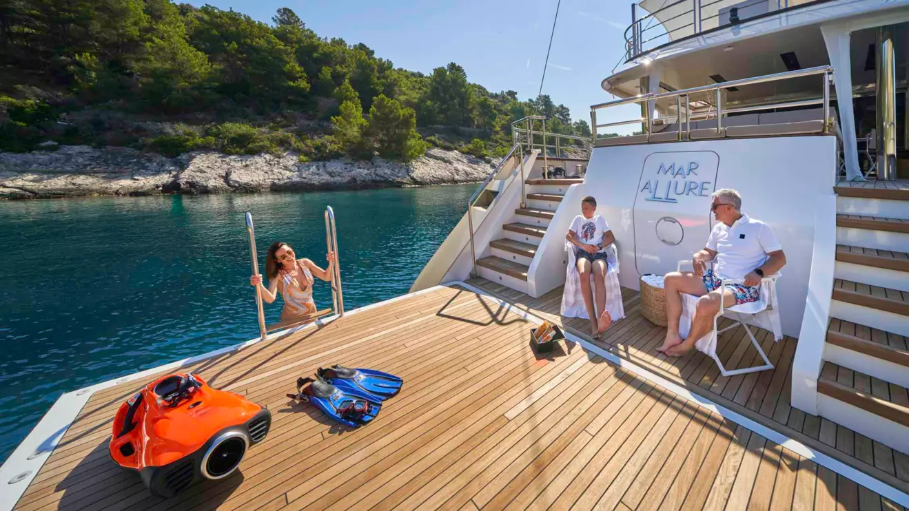MarAllure swimming platform