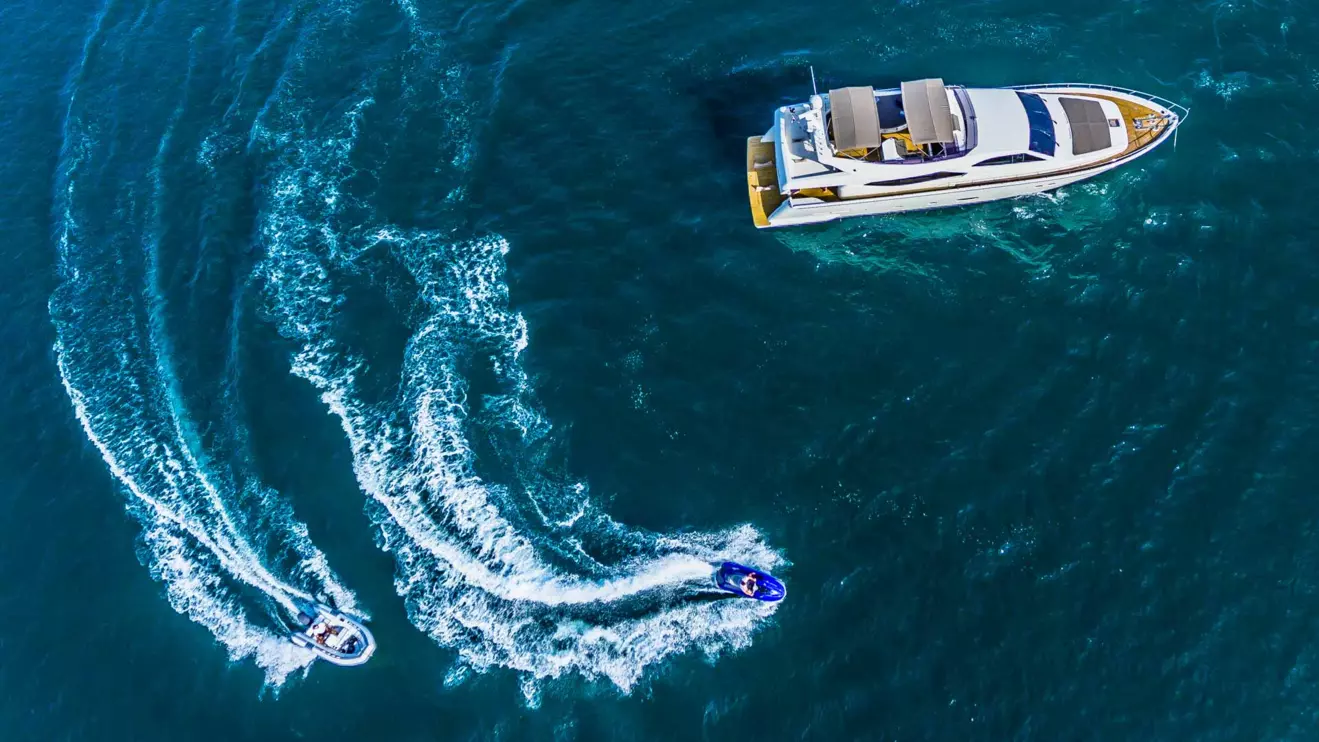 Luxury yacht Ferretti 760 Quo Vadis I water toys