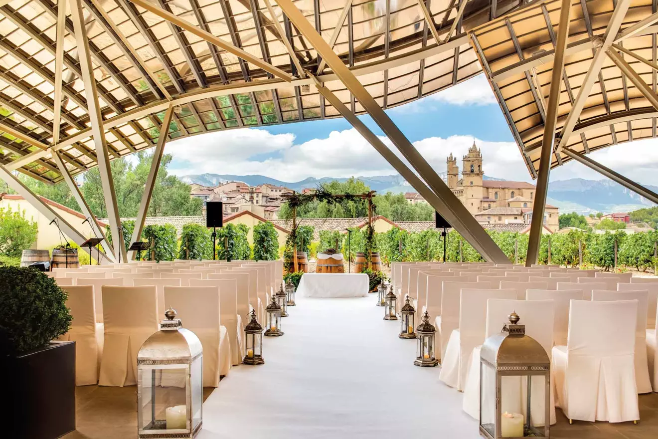 Hotel Marqués de Riscal terrace