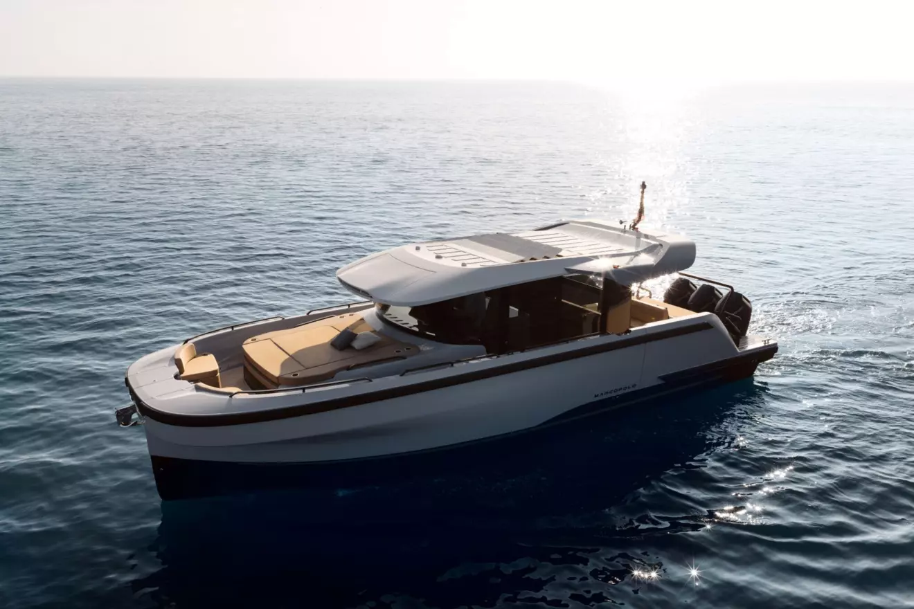 MARCOPOLO MP12 - port side view.jpg